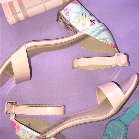 Chinese laundry Heels🌸 - Picture 2 of 3